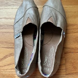 Toms gold 7.5 new